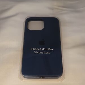 Apple iPhone 15 Pro Max Silicone Cover - Deep Blue